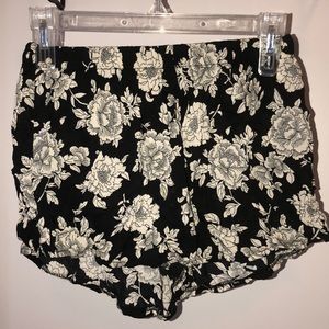 Brandy Melville shorts